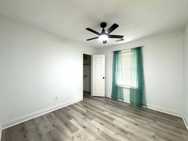 Building Photo - 3265 Jessica Ct