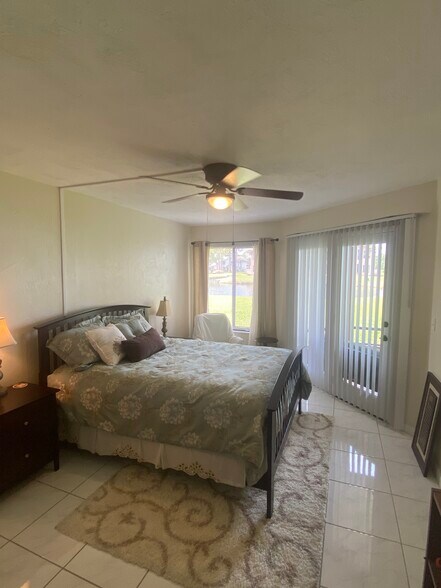 Building Photo - 130 Blue Heron Dr