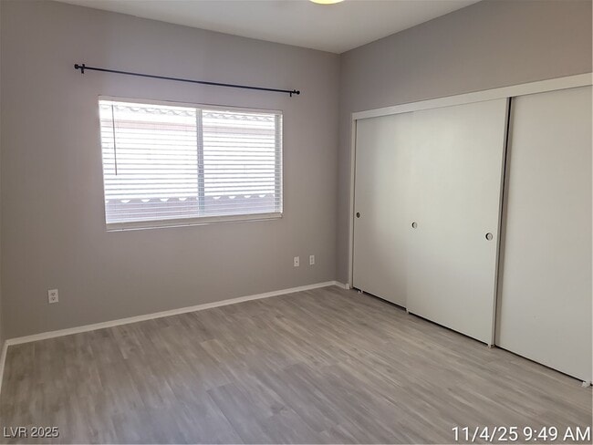 Building Photo - 824 Painted Vista Ave