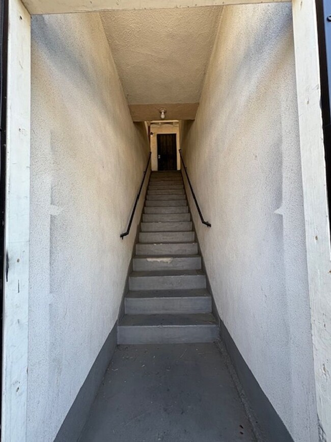 Building Photo - La Mar 4-Plex (25280) (DD)