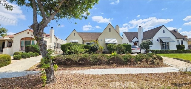 Building Photo - 1704 Edgewood Dr