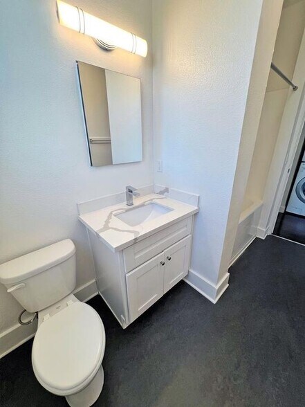 Building Photo - 2801 San Marino St