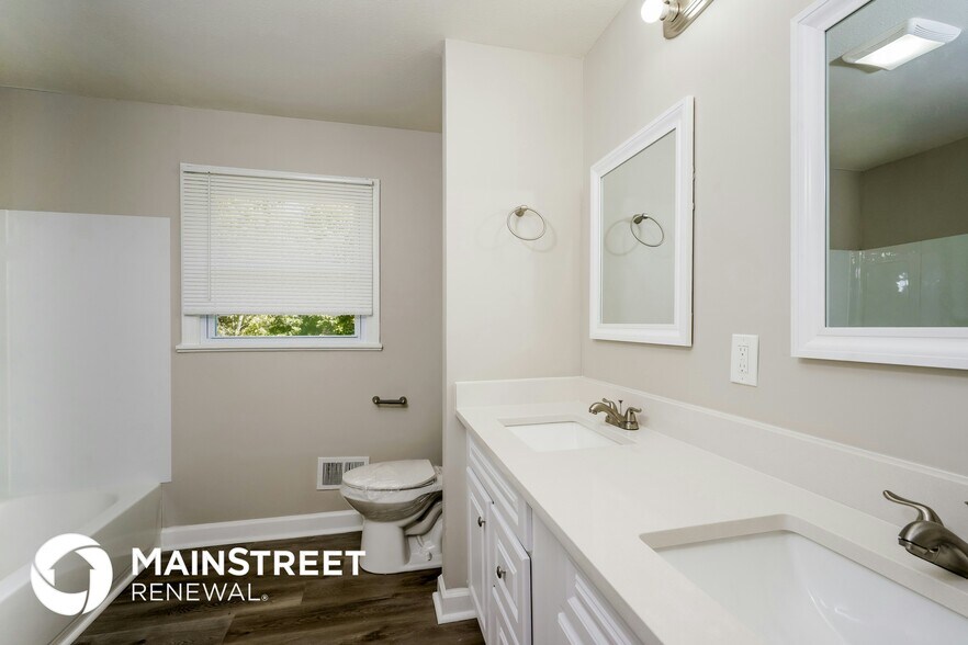 Building Photo - 3702 Iron Horse Way