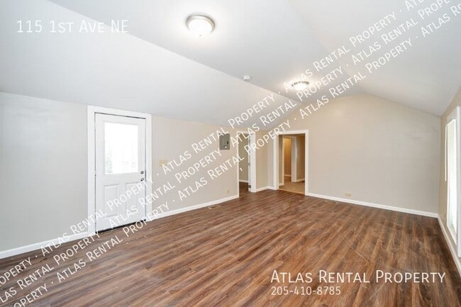 Building Photo - 115 1st Ave NE