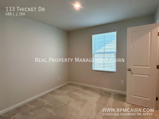 Building Photo - 133 Thicket Dr