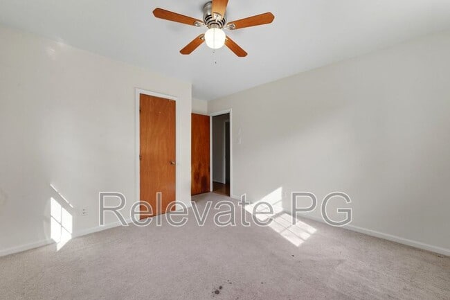Building Photo - 15709 Gary Ave