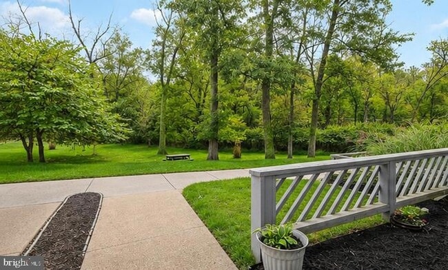 Building Photo - 3569 Plumtree Dr