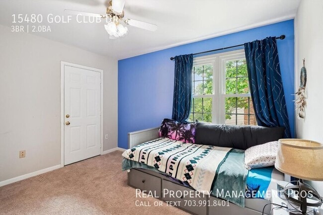 Building Photo - 15480 Golf Club Dr