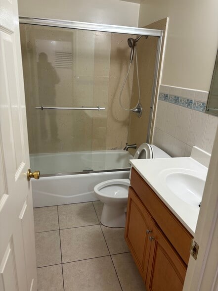 Bathroom 1 - 2550 35th Ave