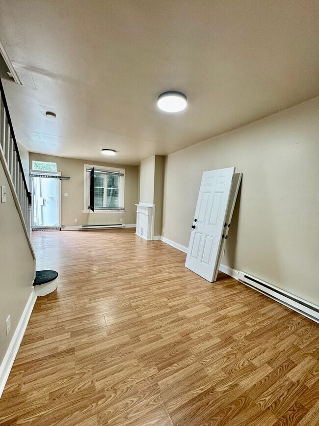 Building Photo - 1827 N Bailey St