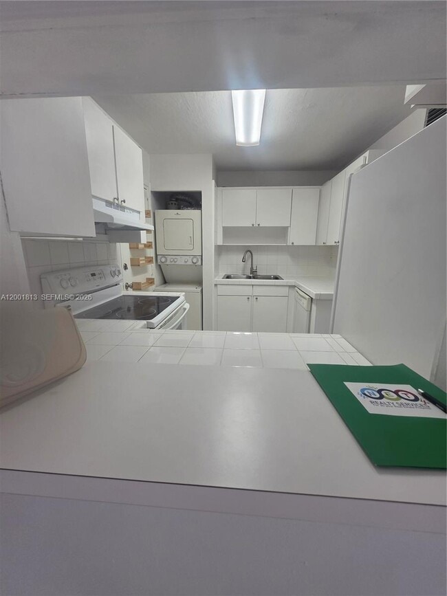 Building Photo - 13700 SW 62nd St