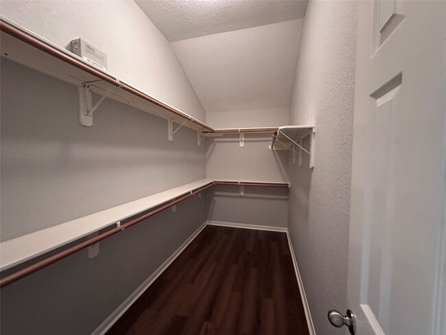 Building Photo - 2303 Summit Meadow Dr