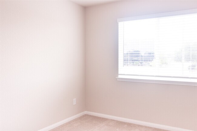 Building Photo - 15607 Buffalo Mdw Ct