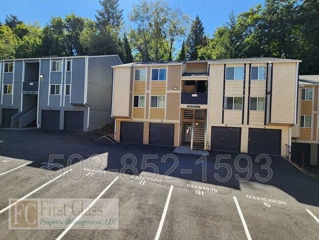 Building Photo - 3618 SW Beaverton Hillsdale Hwy