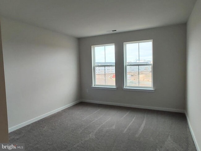 Building Photo - 3 Wafer Aly