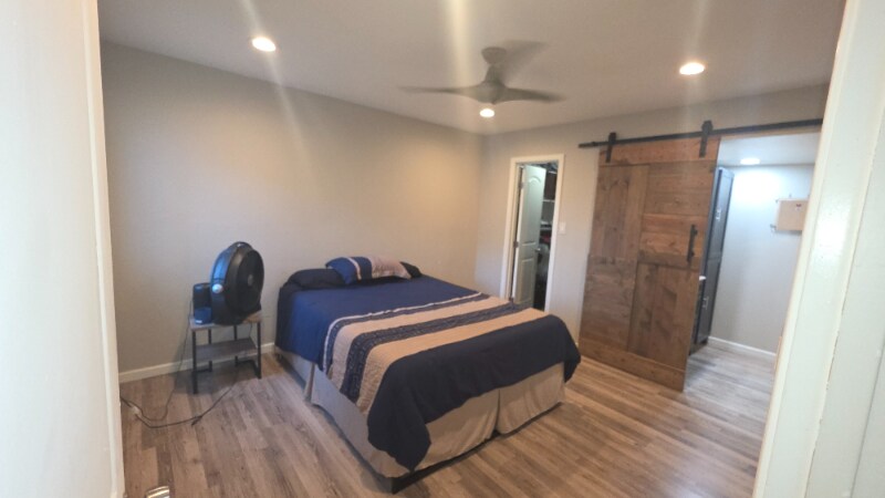 Building Photo - 4410 N Longview Ave