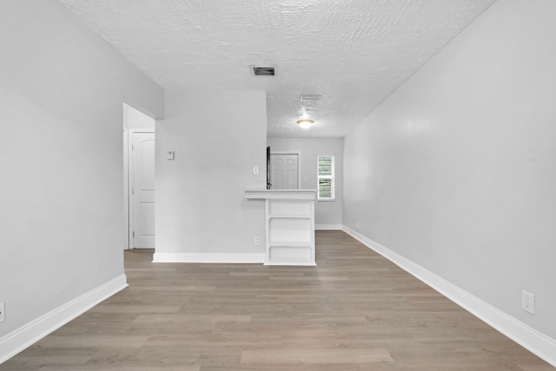 Building Photo - 746 SW 4th St