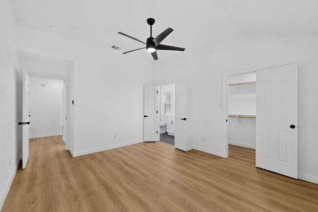 Building Photo - Gem In Flower Mound Waiting On You!!!