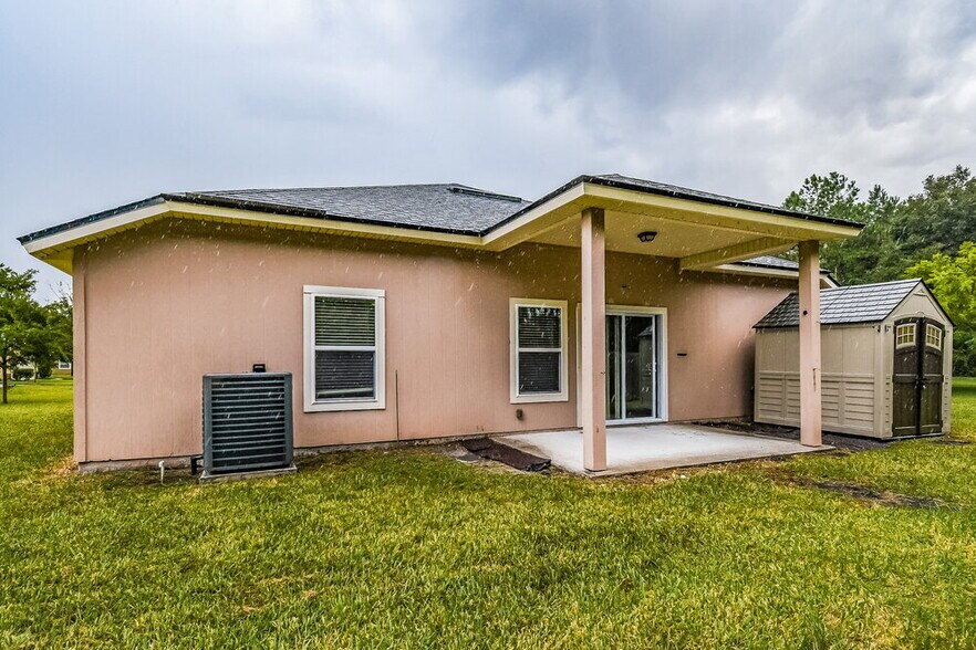 Building Photo - 11049 Snowbrook Ct