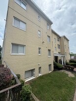 Building Photo - 705 Brandywine St SE