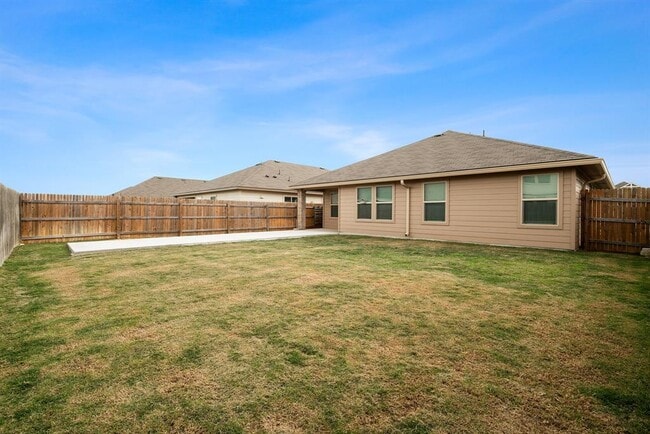 Building Photo - 229 Reagor Dr