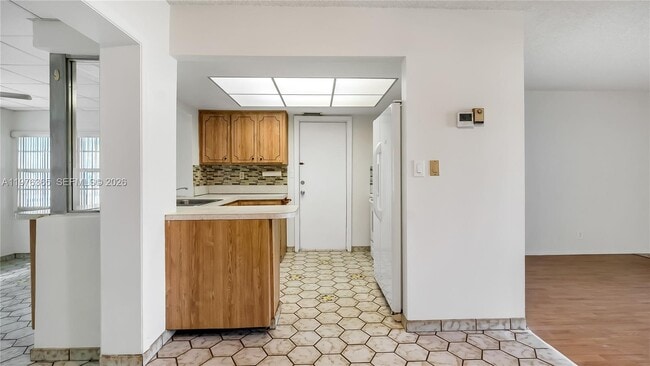 Building Photo - 5102 NW 53rd St