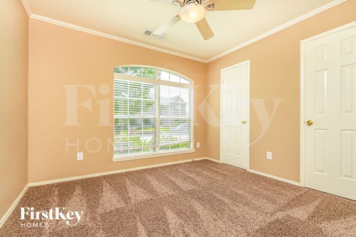 Building Photo - 608 Norwood Dr