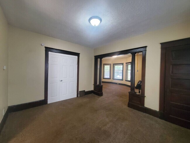 Building Photo - 4219 Daisy Ave