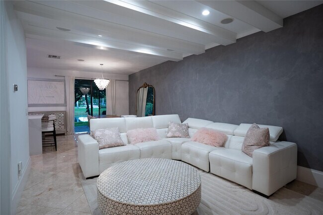 Building Photo - 4041 Devenshire Ct