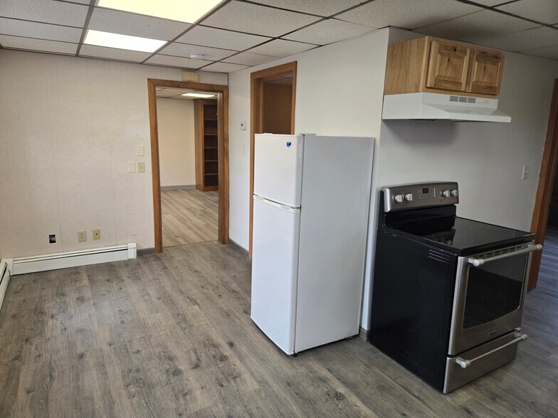 Kitchen / Dining area - 87 Essex St
