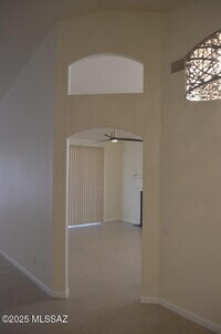 Building Photo - 942 S Suncove Dr