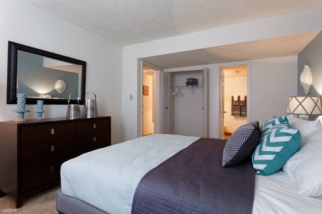 Building Photo - 135 Cedar Cove Trl