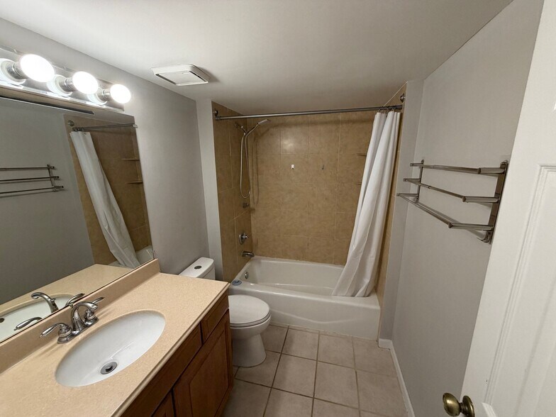 Building Photo - 5172 Afton Way