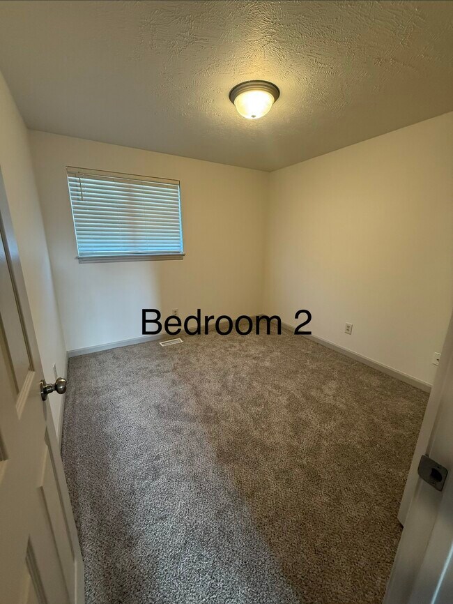 Building Photo - 14626 E 5th Ave