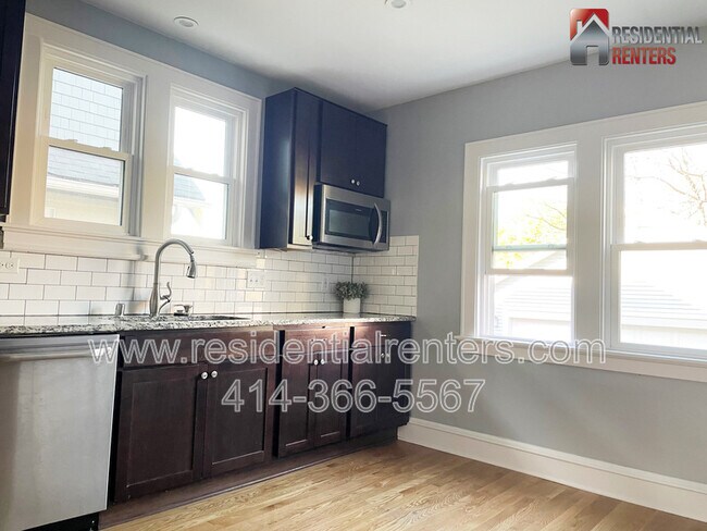Building Photo - 2369 N 61st St