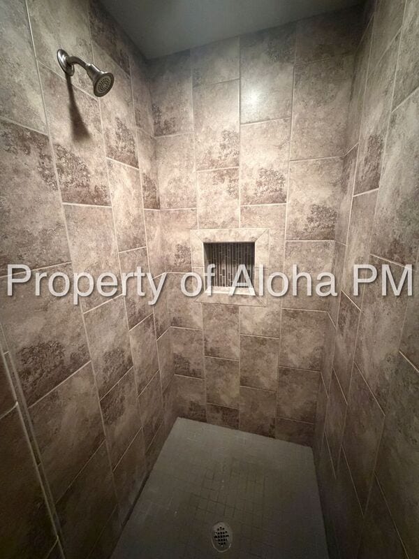 Building Photo - 2138 Myers Pl S