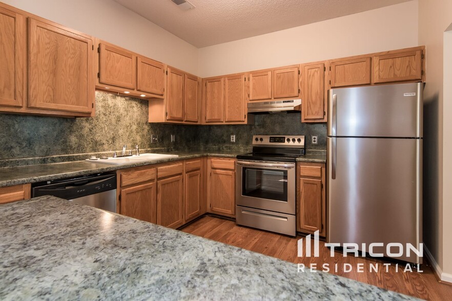 Building Photo - 309 Tendrill Ct