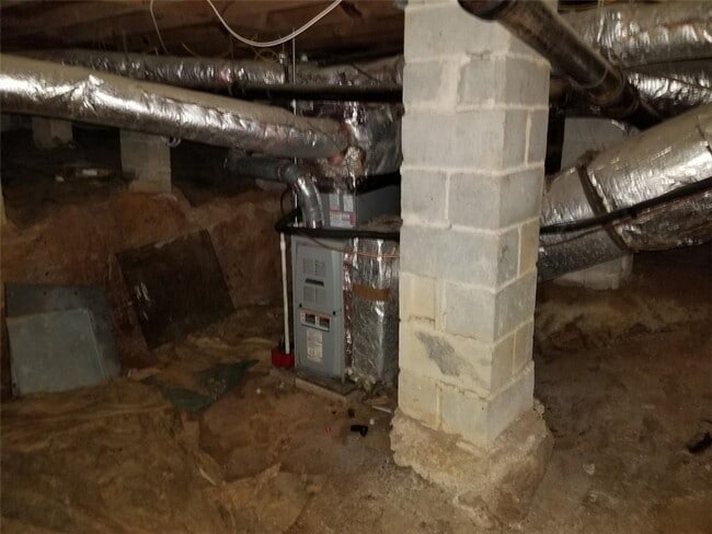 Building Photo - 817 Gertrude Pl NW