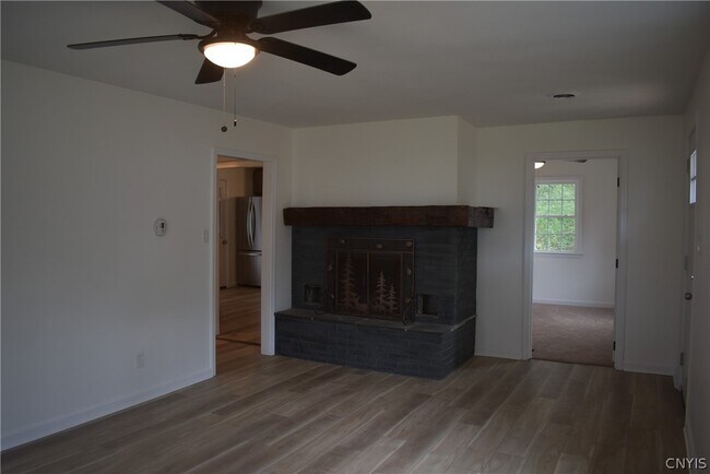 Building Photo - 9010 Kennedy Ln