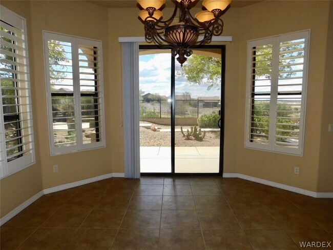 Building Photo - 2824 Fort Silver Dr