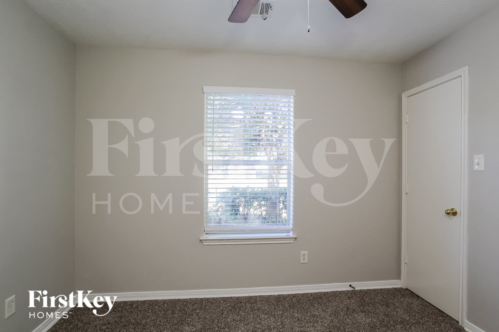 Building Photo - 16204 N View Ct