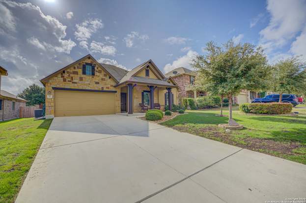 Building Photo - 398 Pecan Meadows