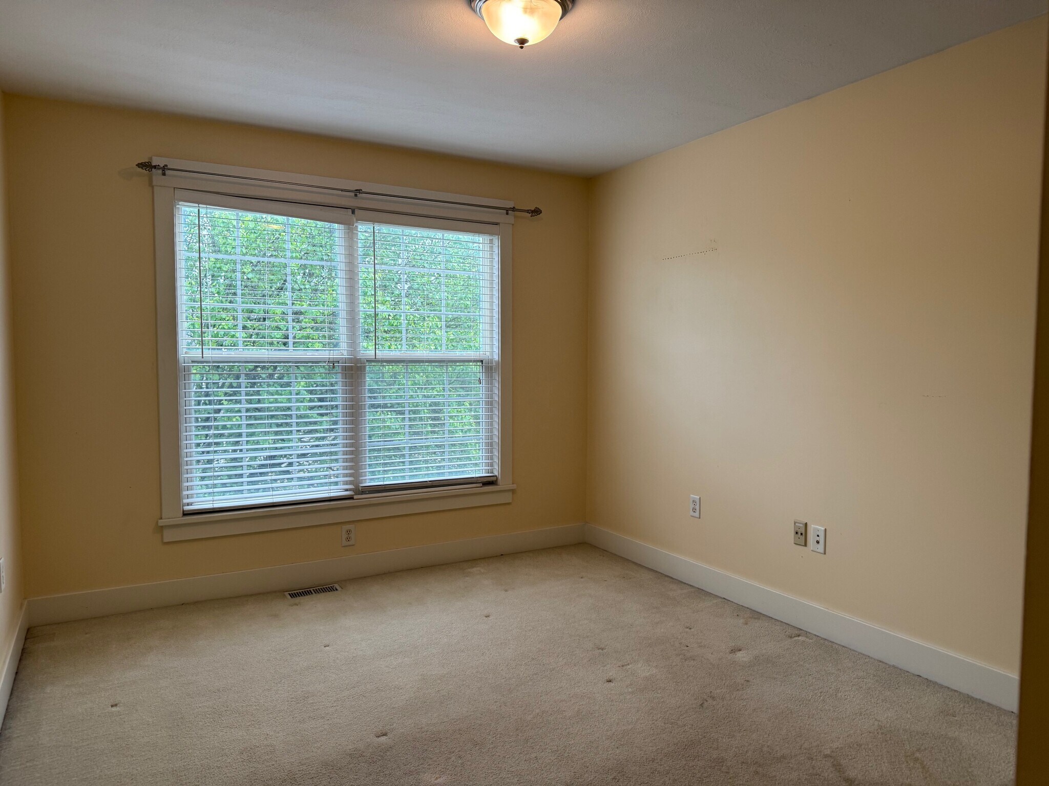 Building Photo - 204 Berkeley Way