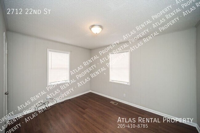 Building Photo - 2712 22nd St