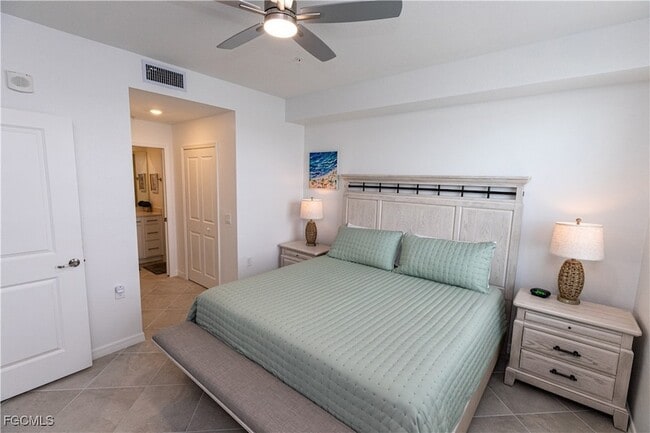 Building Photo - 15375 Grn Acrs Ave