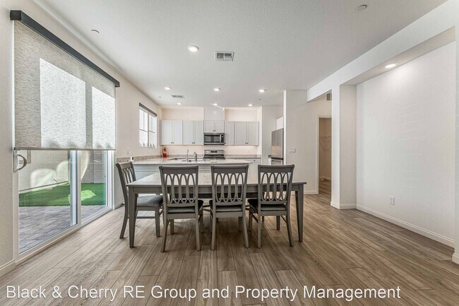 Building Photo - 3 br, 3 bath House - 3766 Trancoso Ave