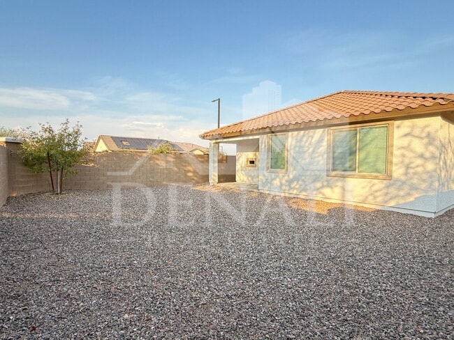 Building Photo - 11682 N 188th Dr
