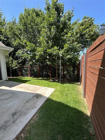Building Photo - 1229 Clifftop Ln