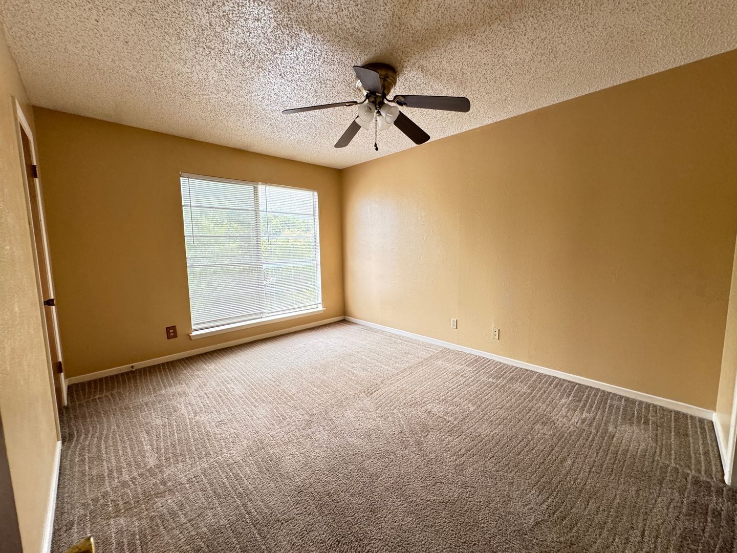 Building Photo - 1302 Covey Ln