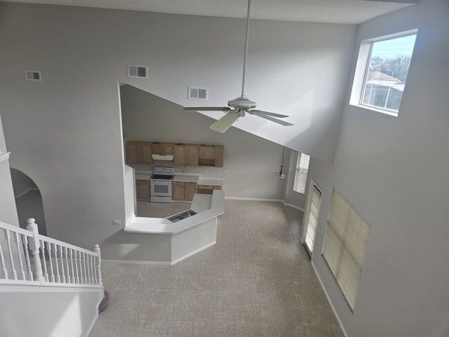 Building Photo - Deerfield - Spacious Home